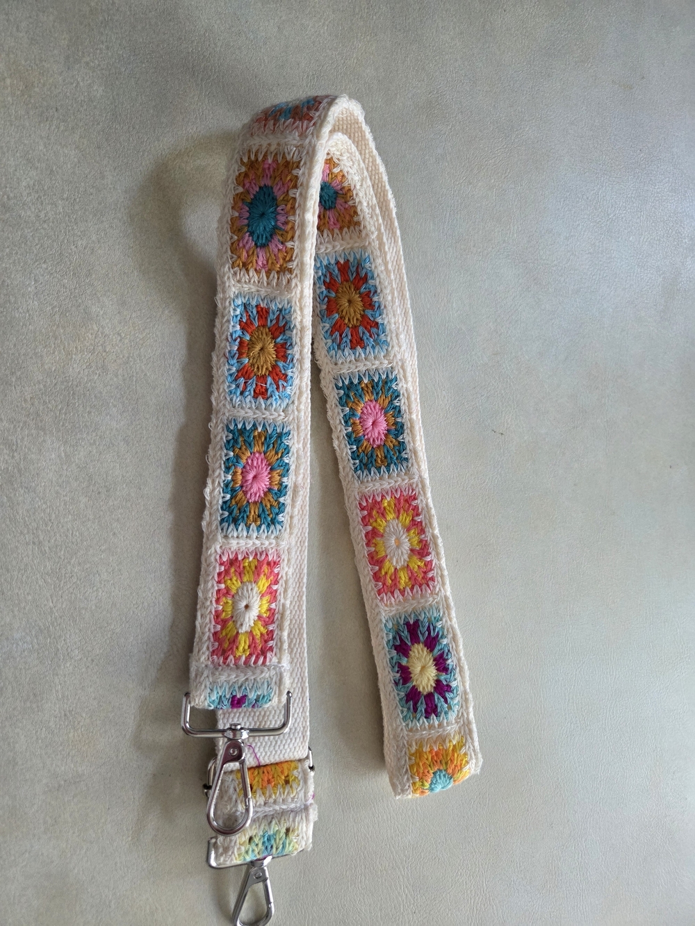 NWOT POL GRANNY SQUARE adjustable Clip End Bag Strap